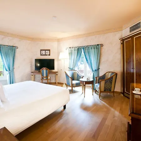 Pagoda Otel Cenova